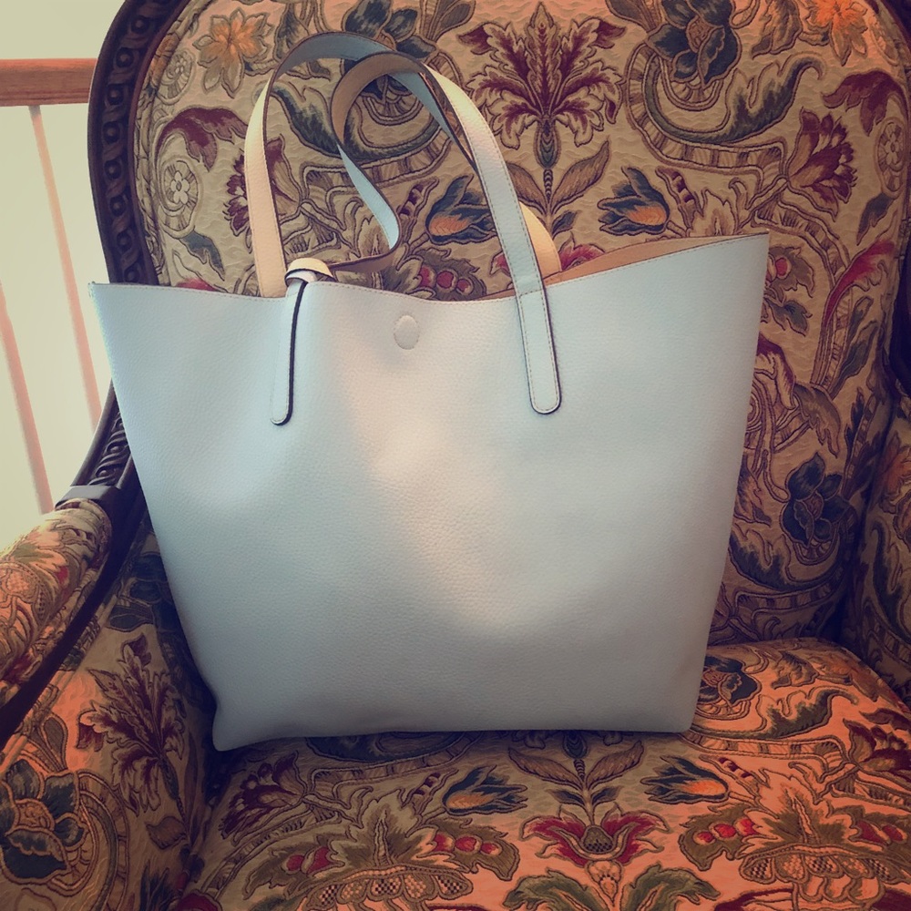 Light blue NWOT tote.
